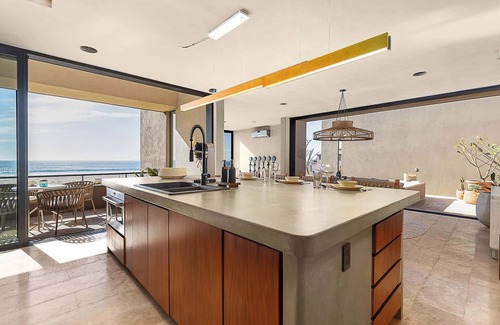 El Pescadero Villa | Exquisite Beachfront Villa @ Cerritos l 10 Pax
