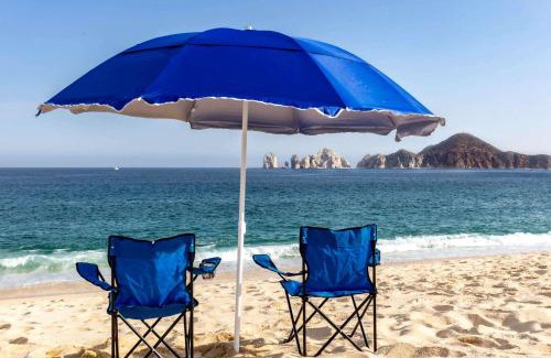 El Tezal Casa | Exquisite Beachside 2 BR Gym & Rooftop Pool