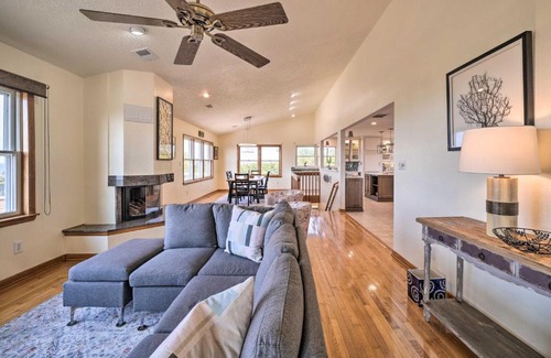 Buxton Apartamento | Exquisite Buxton Apt with 2 Decks and Water View!