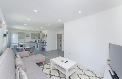 Gedling Apartamento | Exquisite Contemporary 2bd Home, Low Carbon, Prkng