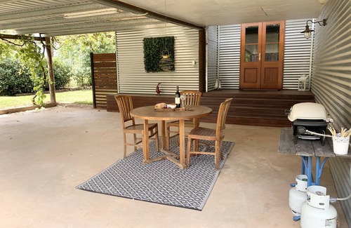 Millthorpe Cabaña | Exquisite Country Cottage in Private Rural Setting.