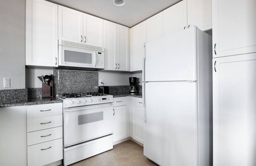 Cupertino Apartamento | Exquisite Cupertino 1BR w/ Balcony & Gym, nr Nightlife, by Blueground