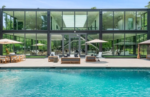 Springs Casa | Exquisite East Hamptons l Heated Pool & Hot Tub