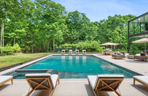 Springs Casa | Exquisite East Hamptons l Heated Pool & Hot Tub