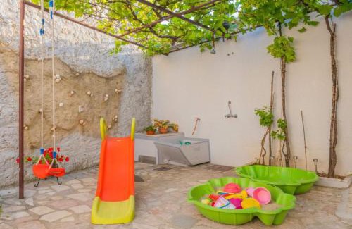 Tribalj Casa | Exquisite Holiday Home with Private Pool and Sauna