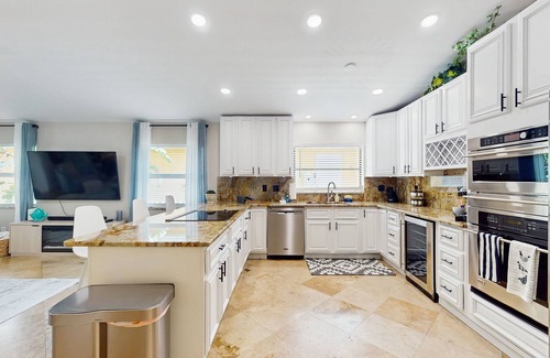 Naples Park Casa | Exquisite home with private pool, washer & dryer, and bikes