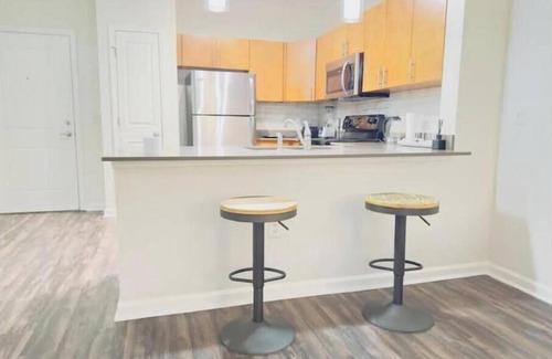 Westside Apartamento | Exquisite immaculate 1 bed apt