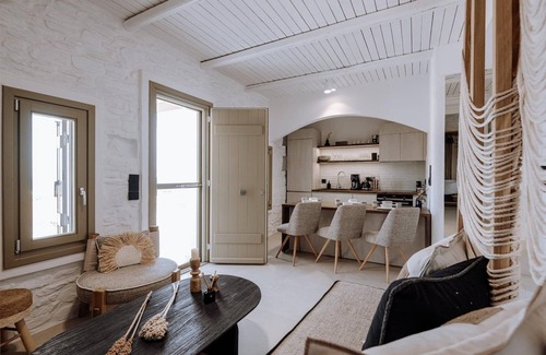 Kithnos Villa | Exquisite Kythnos Villa | Villa Lavander | 4 Bedrooms | Private Infinity Pool & Breathtaking Sea Views | BBQ | Close to Beach | Gaidouromantra