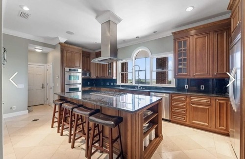 Kissimmee Casa | Exquisite Lakefront Retreat on Lake Toho. A rare gem for your private resort
