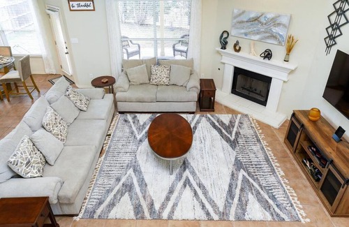 San Antonio Casa | Exquisite Luxury Home near Sea World, San Antonio
