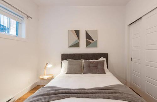 Little Italy Apartamento | Exquisite Modern Condo in Little Italy by Den Stays