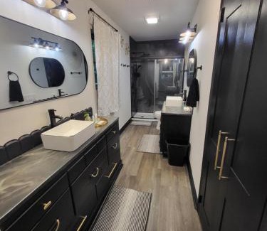 Kannapolis Casa | Exquisite, newly renovated large home near I-85