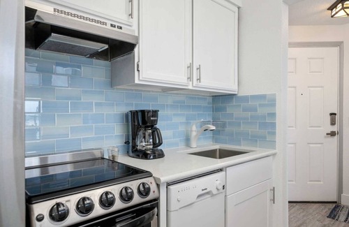 Rockaway Beach Condominio | Great Deals on Summer Stays!