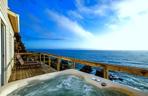 Shelter Cove Apartamento | Exquisite Oceanview! by OceanviewHotTubs Oceanfront! Shelter Cove, CA Tesla EV station