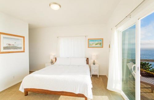 Shelter Cove Apartamento | Exquisite Oceanview! by OceanviewHotTubs Oceanfront! Shelter Cove, CA Tesla EV station