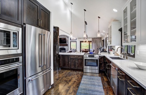 Edwards Casa | Exquisite, Private Mountain Home Retreat by RedAwning