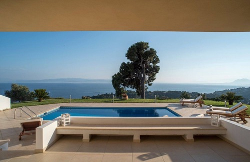 Agia Paraskevi Villa | Exquisita villa de Skiathos | Skiathea Villa B | 2 Dormitorios | Piscina Privada | Vistas panorámica