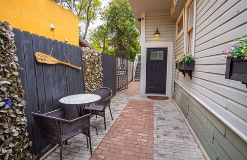 King William Casa | Exquisite Studio Guesthouse Near Downtown's Core!