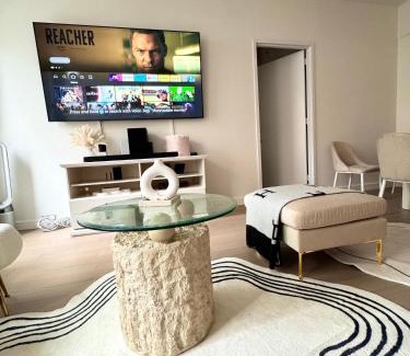 Financial District Apartamento | Exquisite Urban Oasis: Luxury 1 Bedroom Retreat in Downtown Manhattan