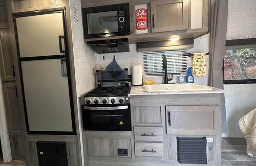 Menlo Casa | Camper & Campsite on the Brow with Spectacular Mountain Views - Close to Cloudland Canyon Park