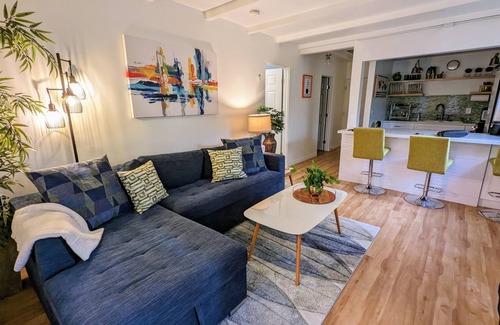 Vista Apartamento | Extended Stay! 2 Bedroom/1 bath/Sleeps 6