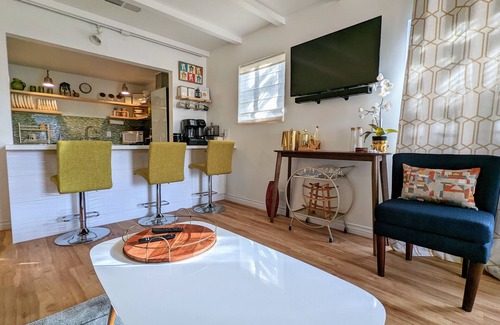 Vista Apartamento | Extended Stay! 2 Bedroom/1 bath/Sleeps 6