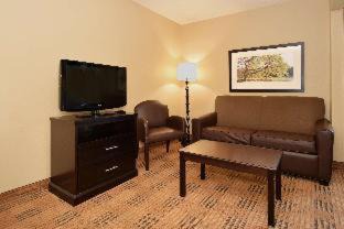 Survey Creek Hotel | Extended Stay America Suites - Fort Lauderdale - Cypress Creek - NW 6th Way