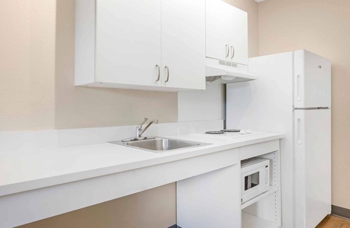 Survey Creek Hotel | Extended Stay America Suites Ft Lauderdale Cyp Crk NW 6th Wy