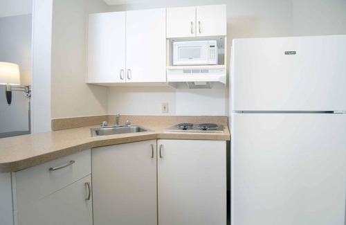 Survey Creek Hotel | Extended Stay America Suites Ft Lauderdale Cyp Crk NW 6th Wy
