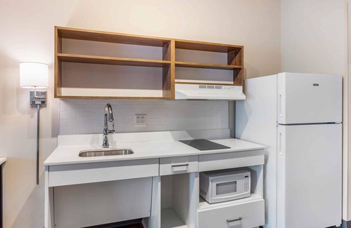 Doral Hotel | Extended Stay America Premier Suites - Miami - Airport - Doral - 87th Avenue South