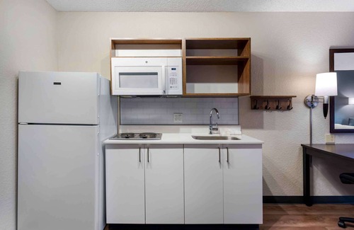 Coral Way Hotel | Extended Stay America Premier Suites Miami Coral Gables