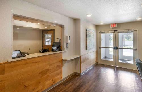 Clearwater Hotel | Extended Stay America Select Suites - Clearwater