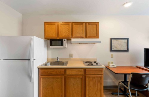 Firestone Hotel | Extended Stay America Select Suites - Firestone