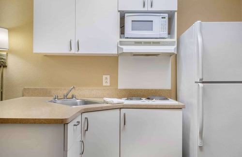 Orange Prairie Hotel | Extended Stay America Select Suites - Peoria - North