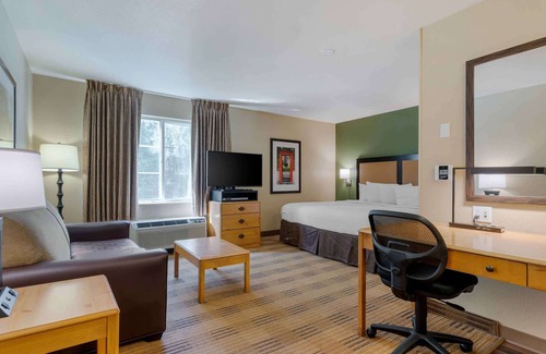 Pleasanton Hotel | Extended Stay America Suites Pleasanton Chabot Dr