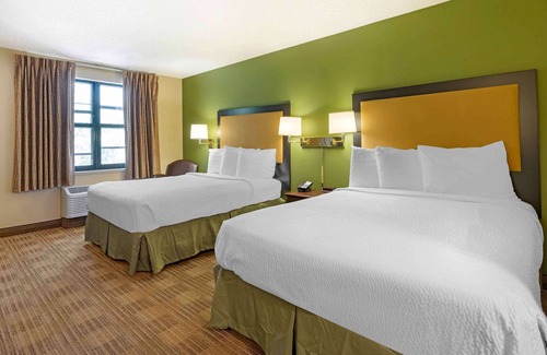 Reno/Tahoe Airport Hotel | Extended Stay America Suites Reno South Meadows