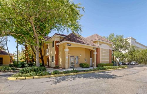 Doral Hotel | Extended Stay America Suites - Miami - Airport - Doral