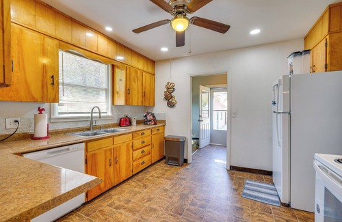 Pueblo Casa | Extended Stay Home 3 Mi to Dtwn Pueblo