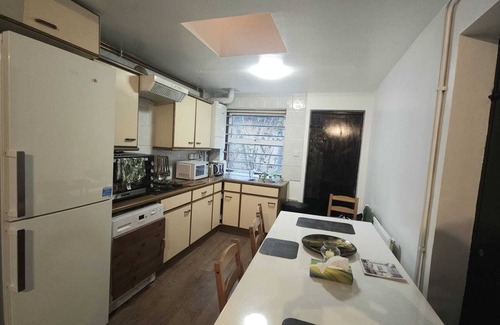 Larkhall Apartamento | Habitacion Doble-De Lujo-Communal washrooms-Large - Room 4