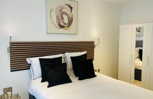 St Albans Apartamento | Extra large spacious 1 Bedroom private apartment, Nr St Albans City Station, Business, contractor, Parking, WiFi