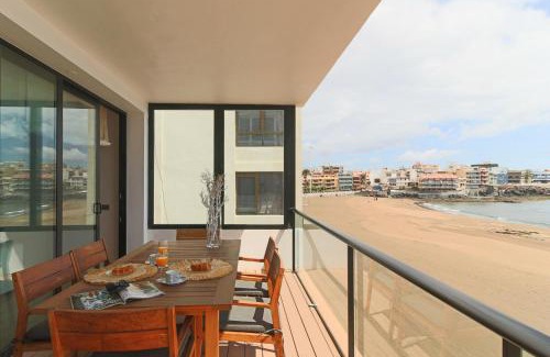 Melenara Apartamento | Extra Luxurious Apartment on the Beachfront