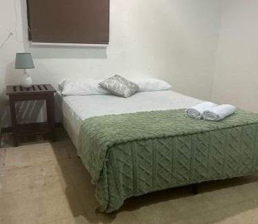 Leon Cama Y Desayuno | Extraordinaria Casa Tranquila y Ventilada