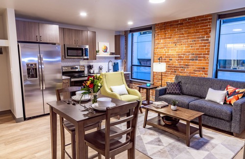 Riverside Apartamento | Extraordinary 1 Bed Travel Apartment Steps From the Spokane Convention Center