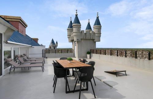 Grandville Apartamento | Extravagant 3 Level Penthouse at The Grand Castle