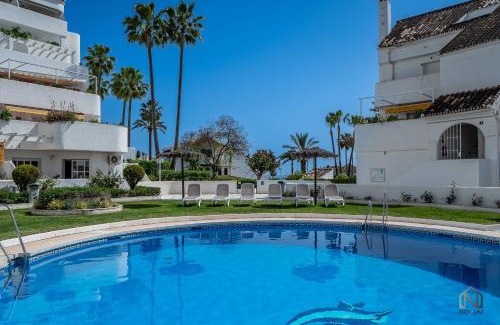 Nueva Andalucia Apartamento | Extravagant Newly Renovated Penthouse with Sea Views