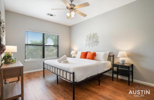 West Campus Apartamento | Extremely Comfortable King Beds in Super Cute Apt