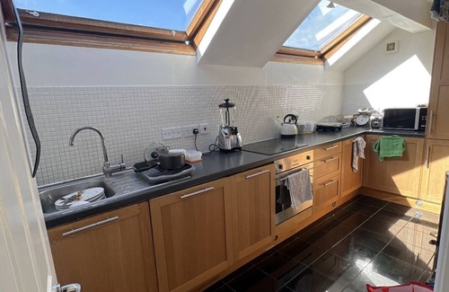 Abingdon Apartamento | Extremely spacious apartment with amenities