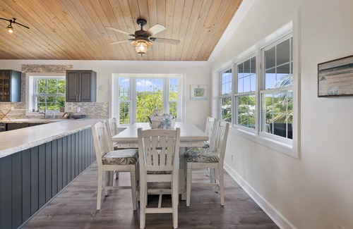 George Town Casa | Amazing Views - Exuma Family Vacation Home - Spacious, Convenient, Comfortable.