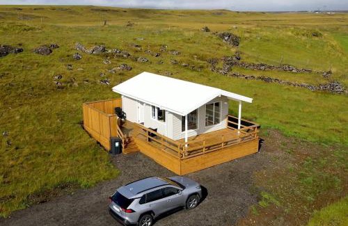 Selfoss Casa | EYVÍK Cottages - Private HOT TUB!