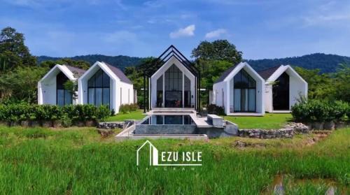 Kampung Lubok Setol Cabina | Ezu Isle Langkawi Pool Villa